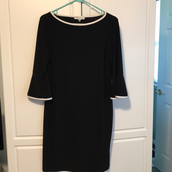 Dress - Picture 1 of 3